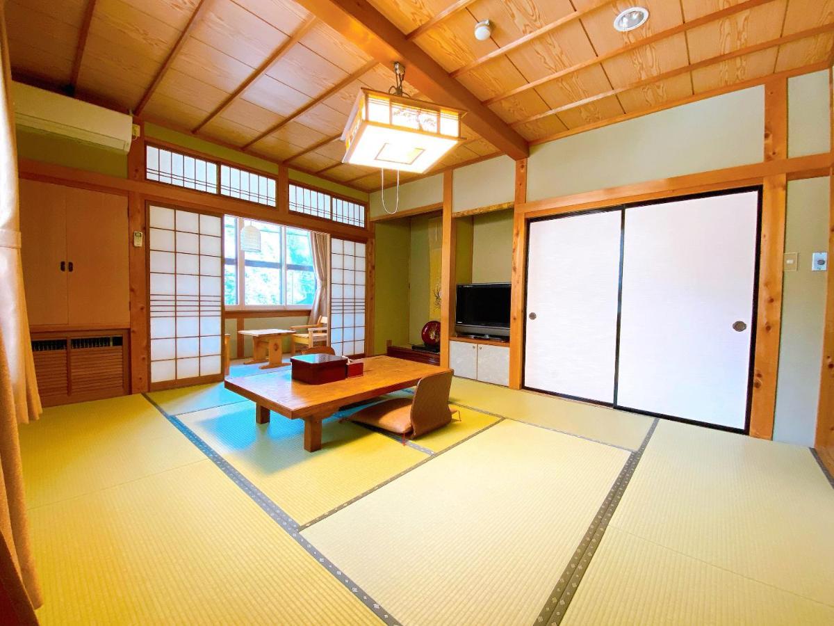 Hotel Hakuunsou Takayama  Exterior foto
